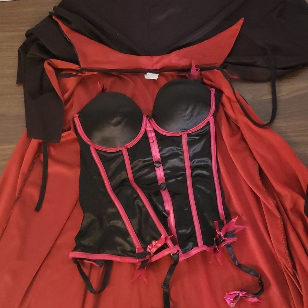 Vampire Cape and Corset /Bustier